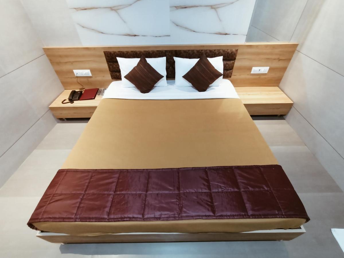 Hotel Prasad NX Mumbai Bagian luar foto