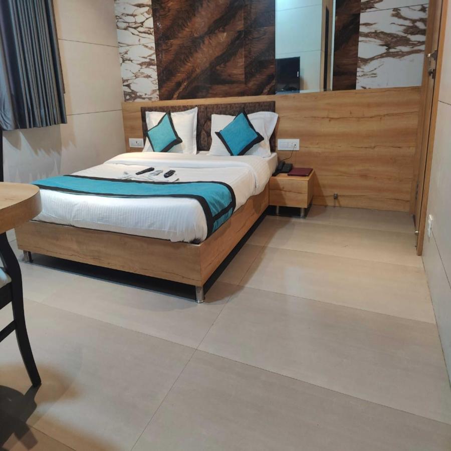 Hotel Prasad NX Mumbai Bagian luar foto
